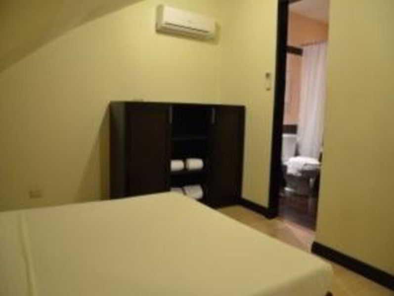 Lancaster Hotel Cebu Lapu-Lapu City Exteriér fotografie
